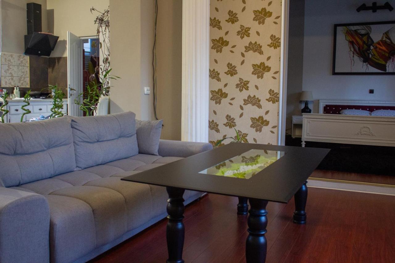 Yox Apartment 1 Орадя Экстерьер фото