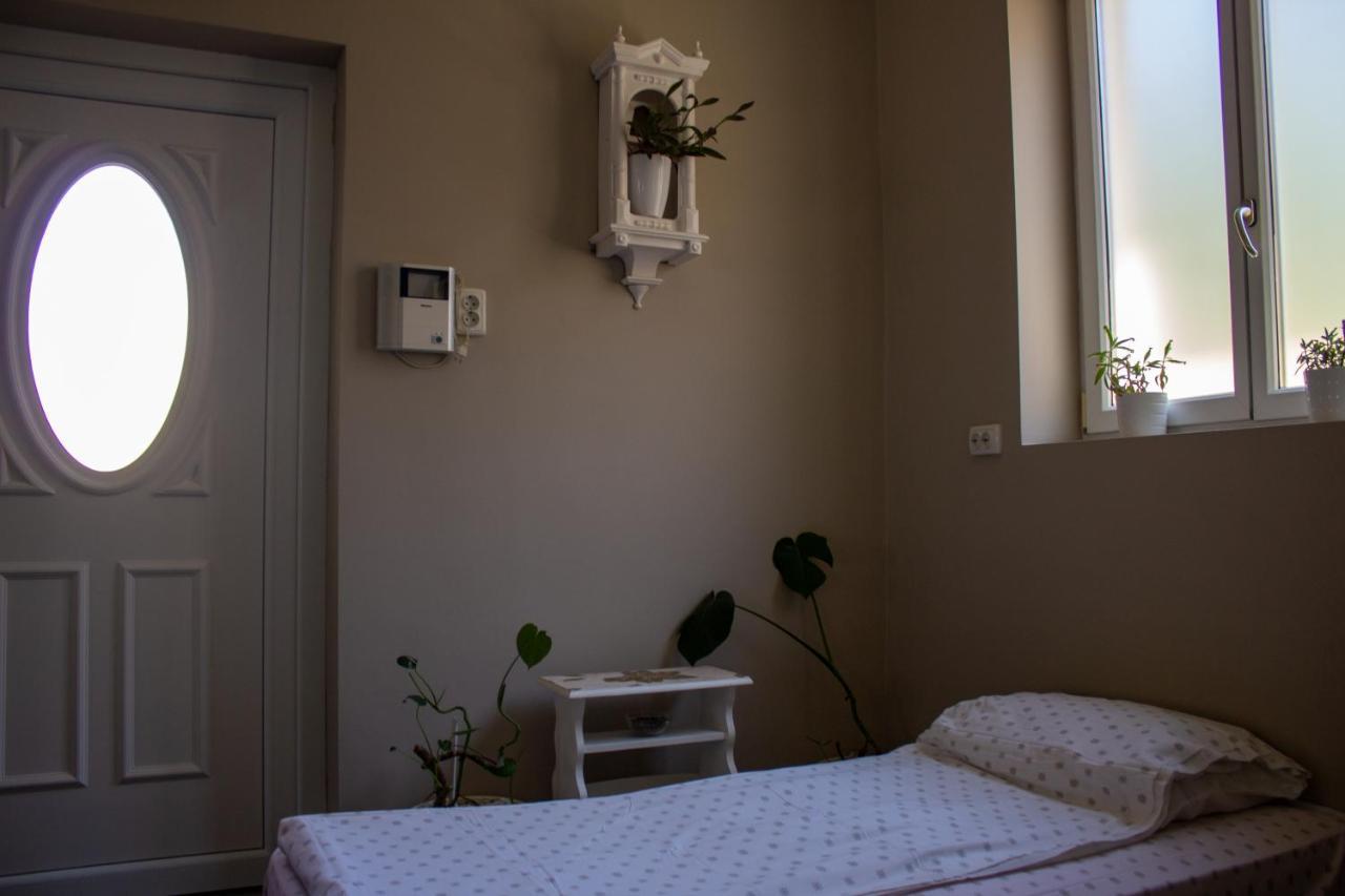 Yox Apartment 1 Орадя Экстерьер фото